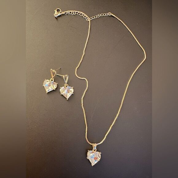 Gold Heart Crystal Earrings and Necklace Set - Picture 3 of 4